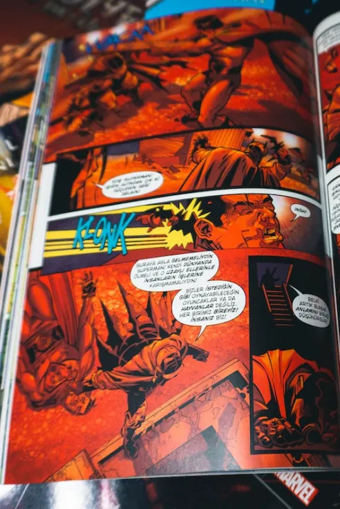 Zdjęcie Dlaczego warto czytać komiksy? Korzyści, które zmienią Twoje spojrzenie na historie obrazkowe