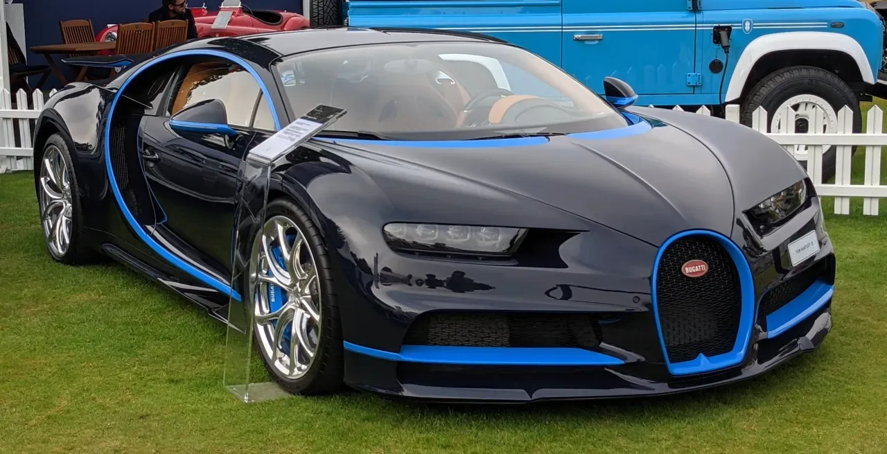 Zdjęcie Kto ma Bugatti Chiron w Polsce? Zaskakujące informacje o właścicielach
