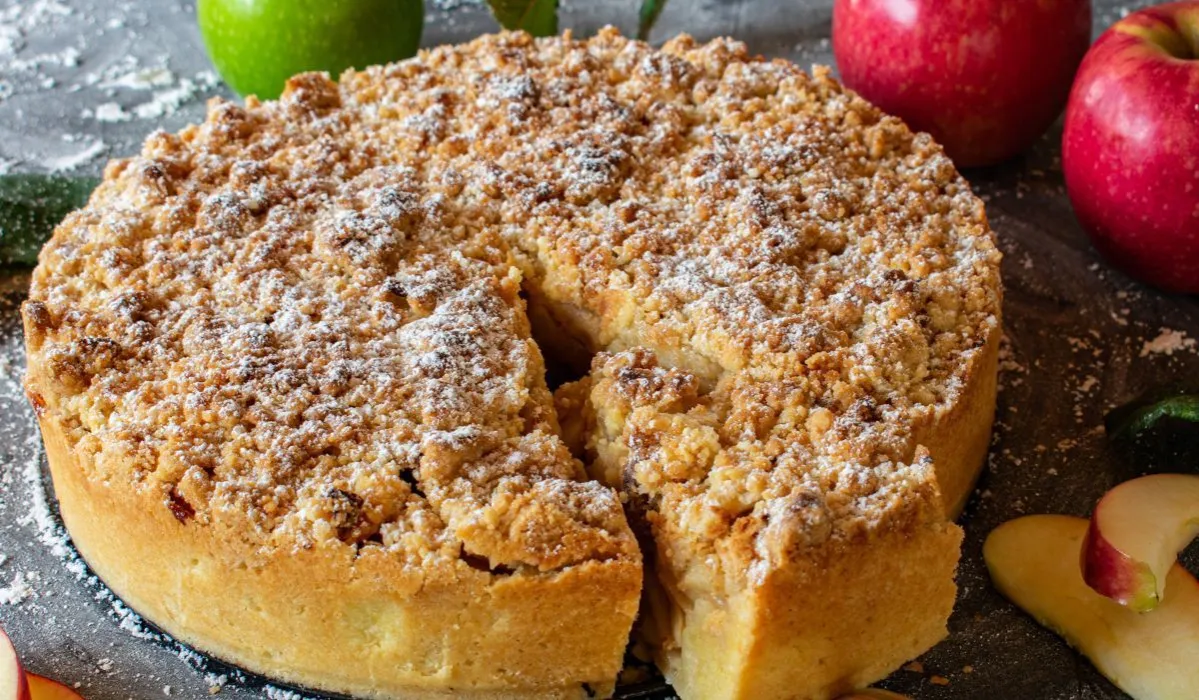 Zdjęcie Jakie są różnice między szarlotką a jabłecznikiem – odkryj smaki