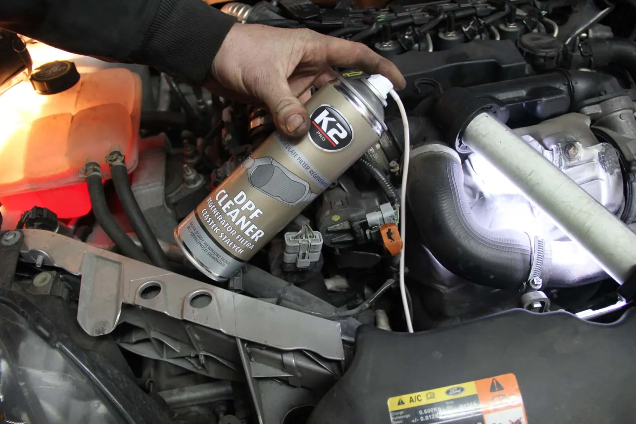 Zdjęcie Objawy zapchanego DPF Ford S-Max – jak uniknąć poważnych problemów