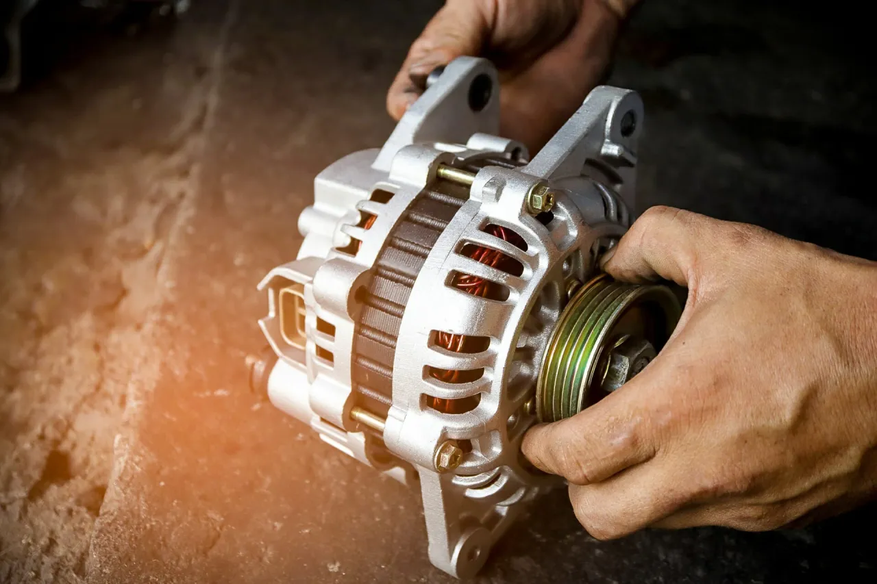 Zdjęcie Jak łatwo i bezpiecznie wymontować alternator w Daewoo Matiz – krok po kroku