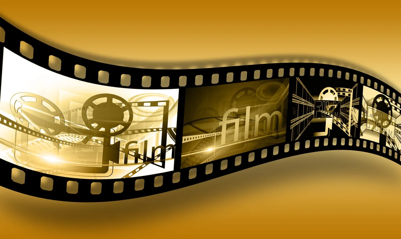 Zdjęcie Przełęcz ocalonych recenzja: Czy film naprawdę porusza serca?
