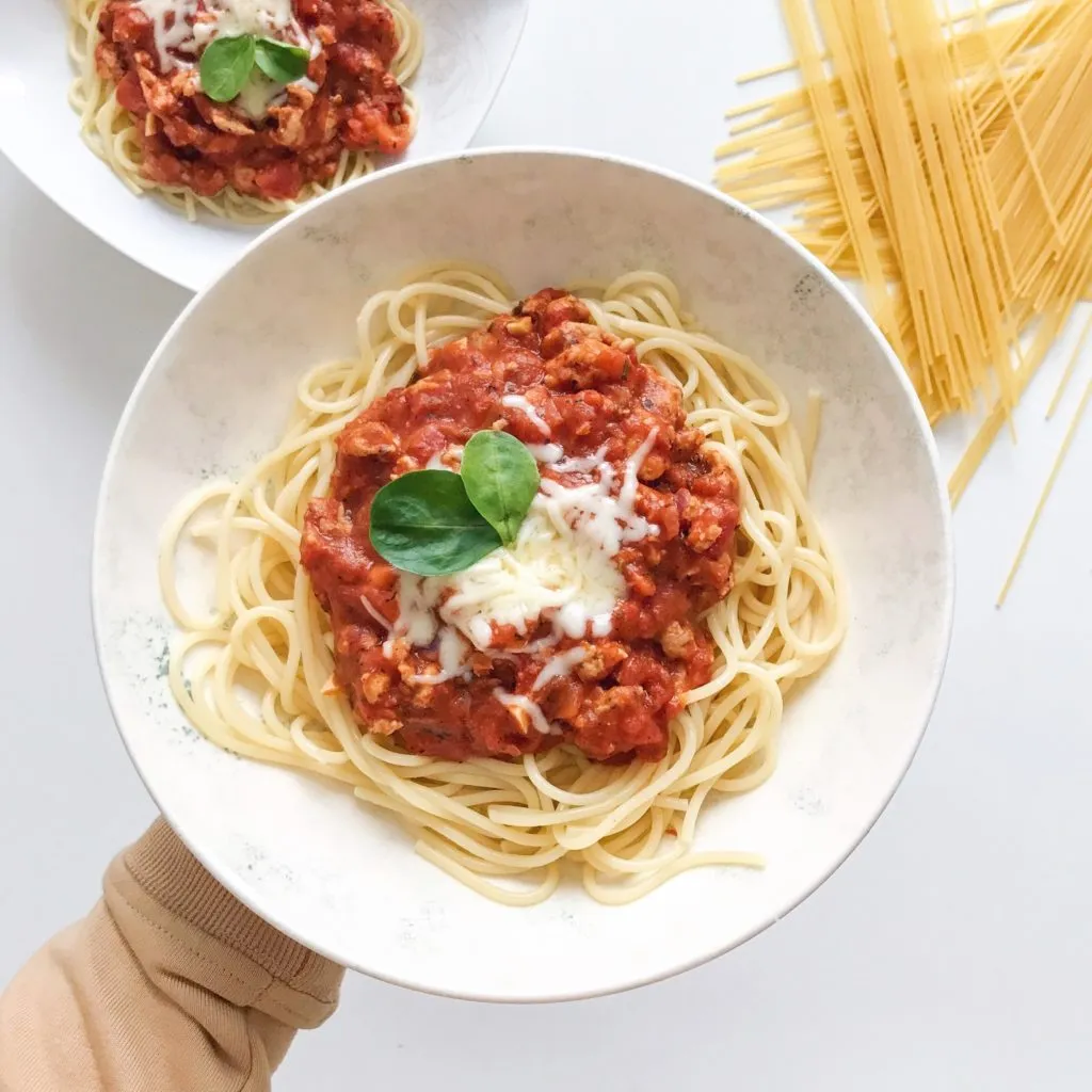 Zdjęcie Czy spaghetti jest zdrowe? Odkryj, jak jeść je bez wyrzutów sumienia