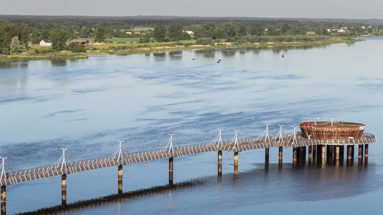 Zdjęcie Nad jaką rzeką leży Płock? Odkryj tajemnice Wisły w mieście