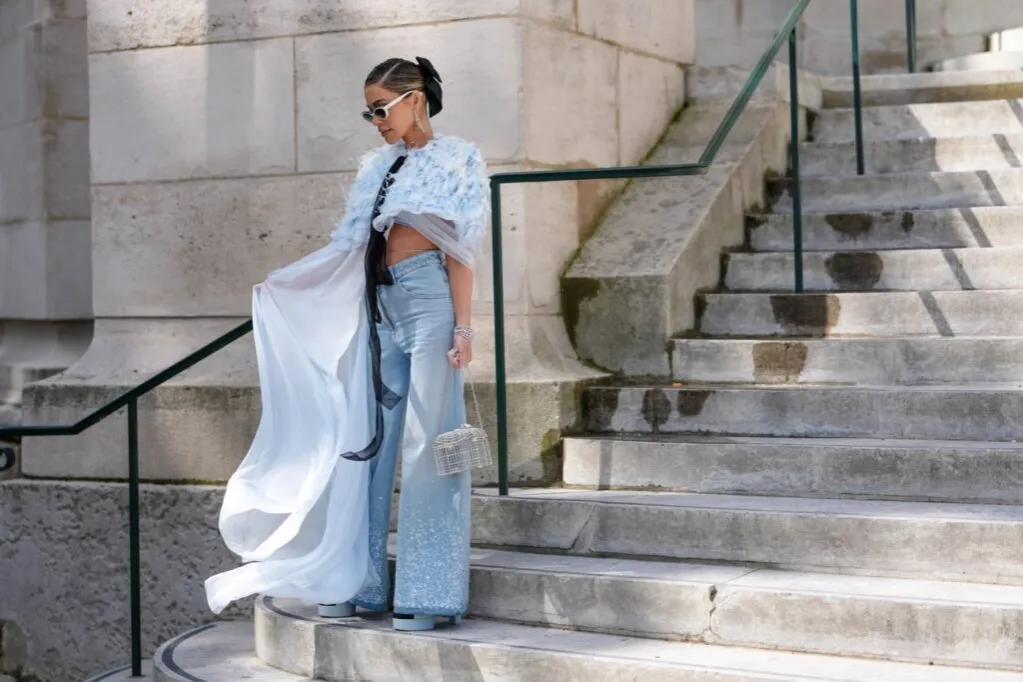 Zdjęcie Jakie spodnie są teraz modne? Odkryj najgorętsze trendy sezonu