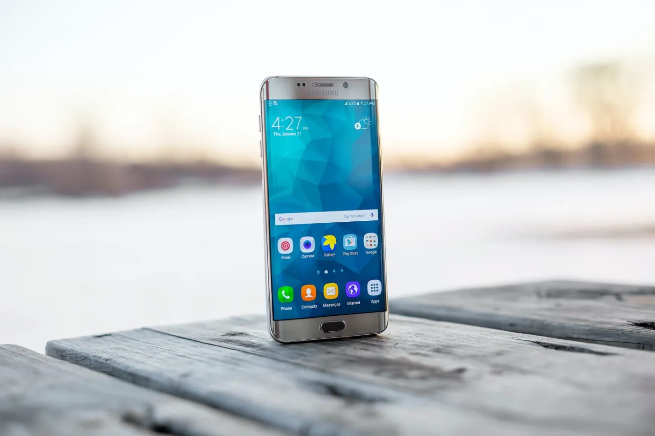 Zdjęcie Jak ustawić antenę satelitarną za pomocą telefonu - proste kroki i porady