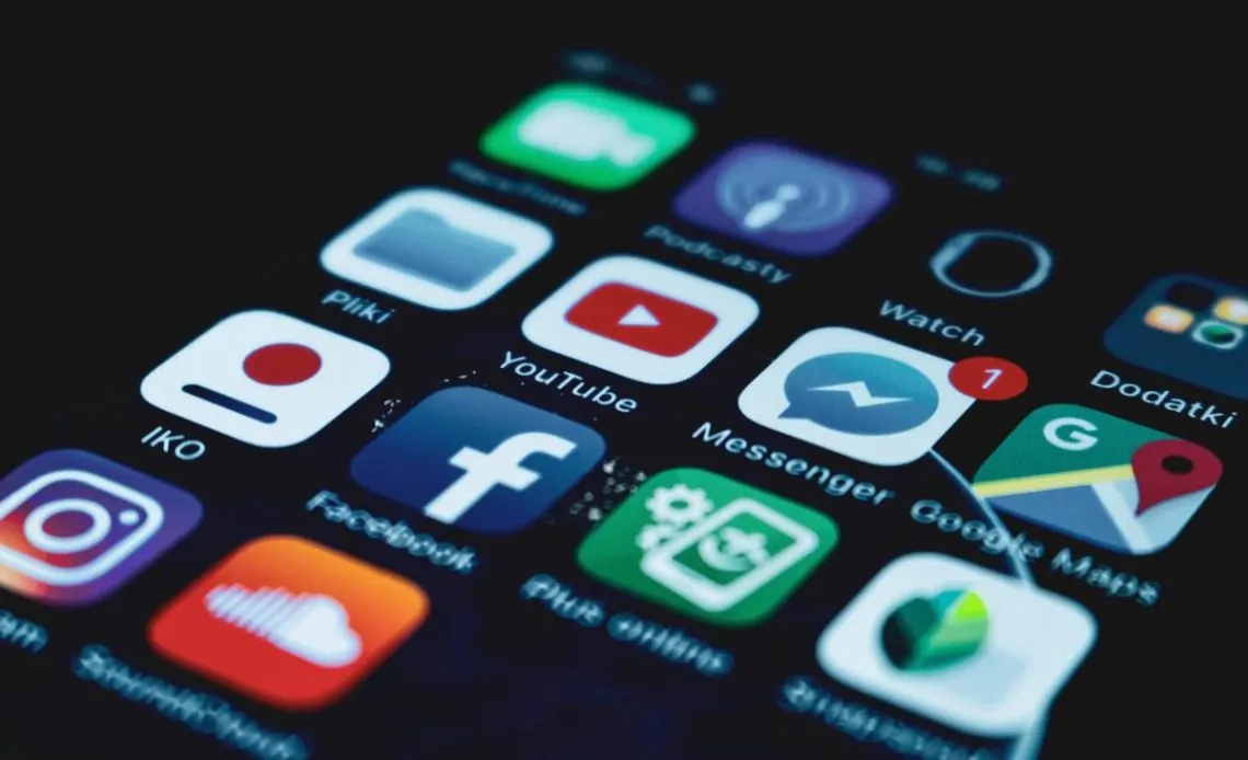 Zdjęcie Jak dodać aplikacje do ekranu głównego w Androidzie i iOS bez problemów