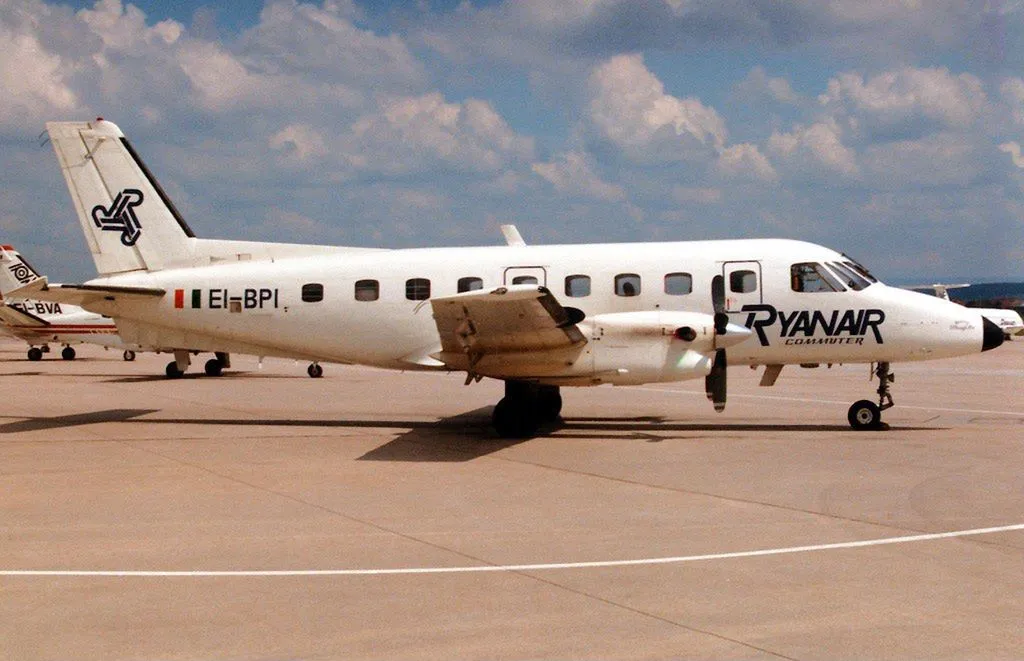 Zdjęcie Ryanair czyje to linie lotnicze? Odkryj ich kontrowersyjną historię