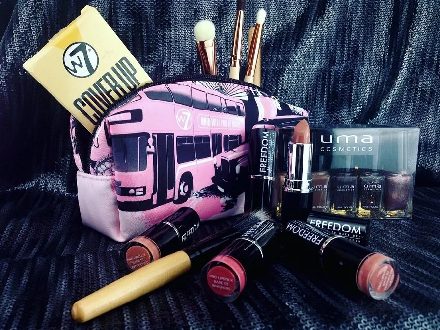 Zdjęcie Kosmetik4less ist zu: Top-Alternativen f&uuml;r Ihre Beauty-Schn&auml;ppchen