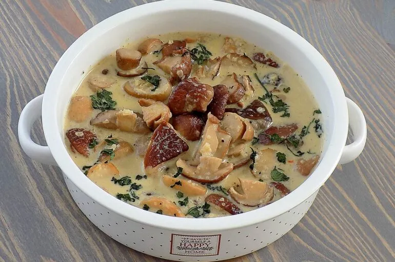 Zdjęcie Sos borowikowy: Przepis idealny i sekrety smaku. Zr&oacute;b go sam!