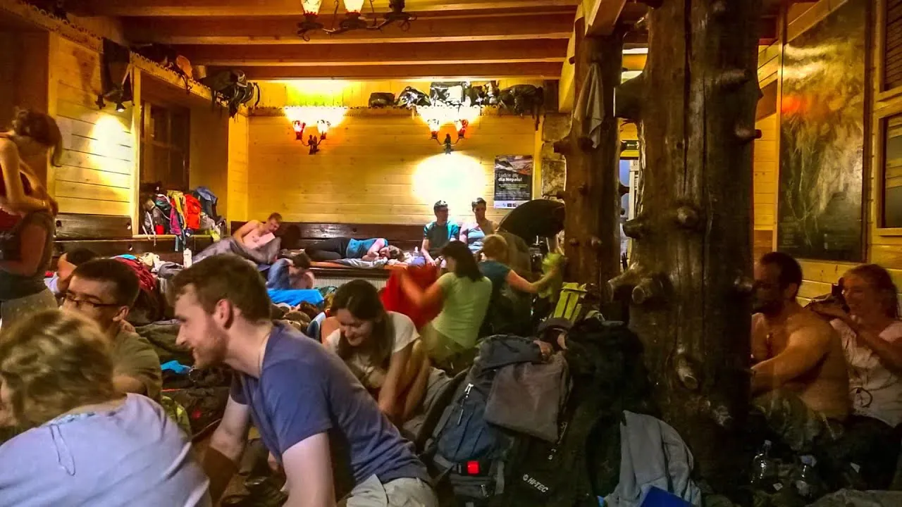 Zdjęcie Czy schronisko może odmówić noclegu? Sprawdź, kiedy to możliwe