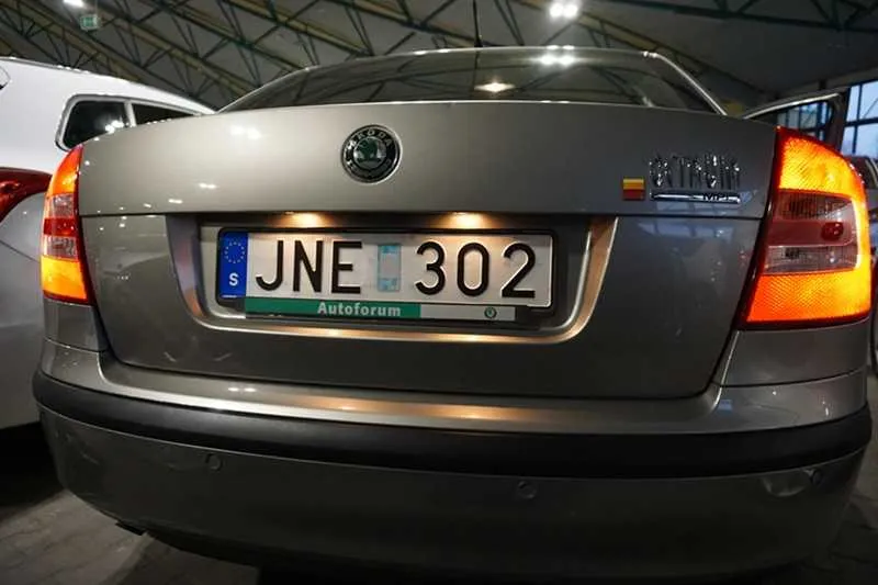 Zdjęcie Jak sprawdzić samochód ze Szwecji i uniknąć oszustwa przy zakupie