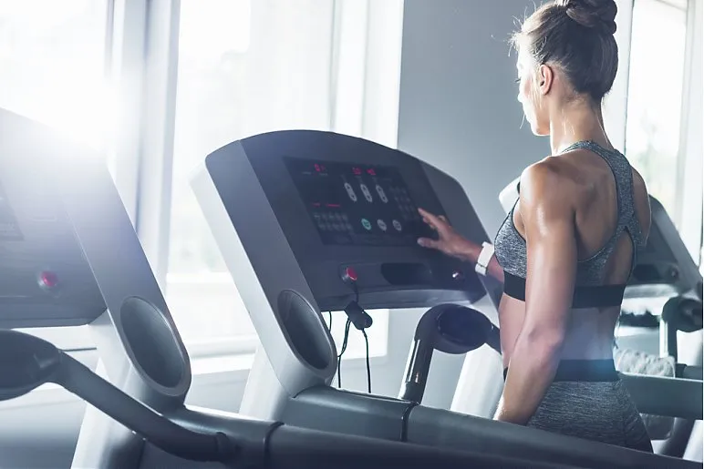 Zdjęcie Ile cardio po treningu siłowym: klucz do efektywnej regeneracji?