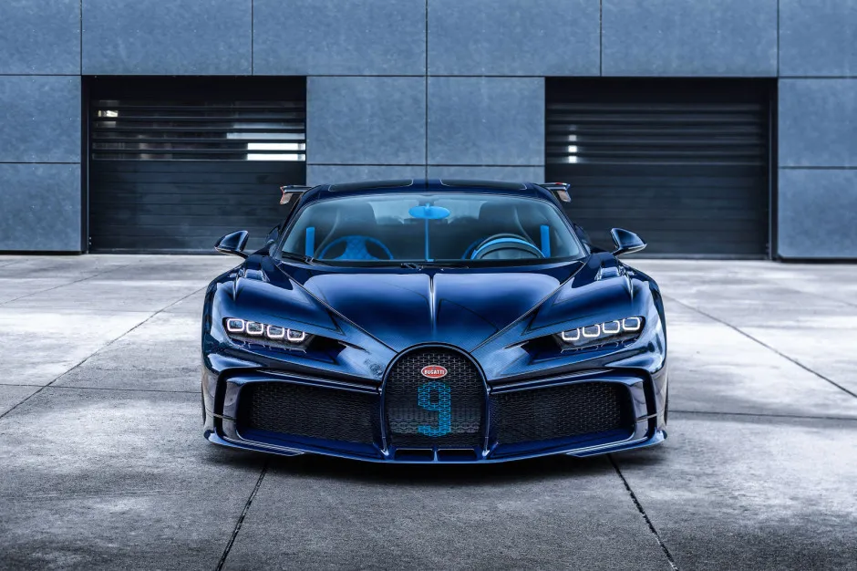 Zdjęcie Ile pali Bugatti Veyron? Zaskakujące statystyki spalania i koszty