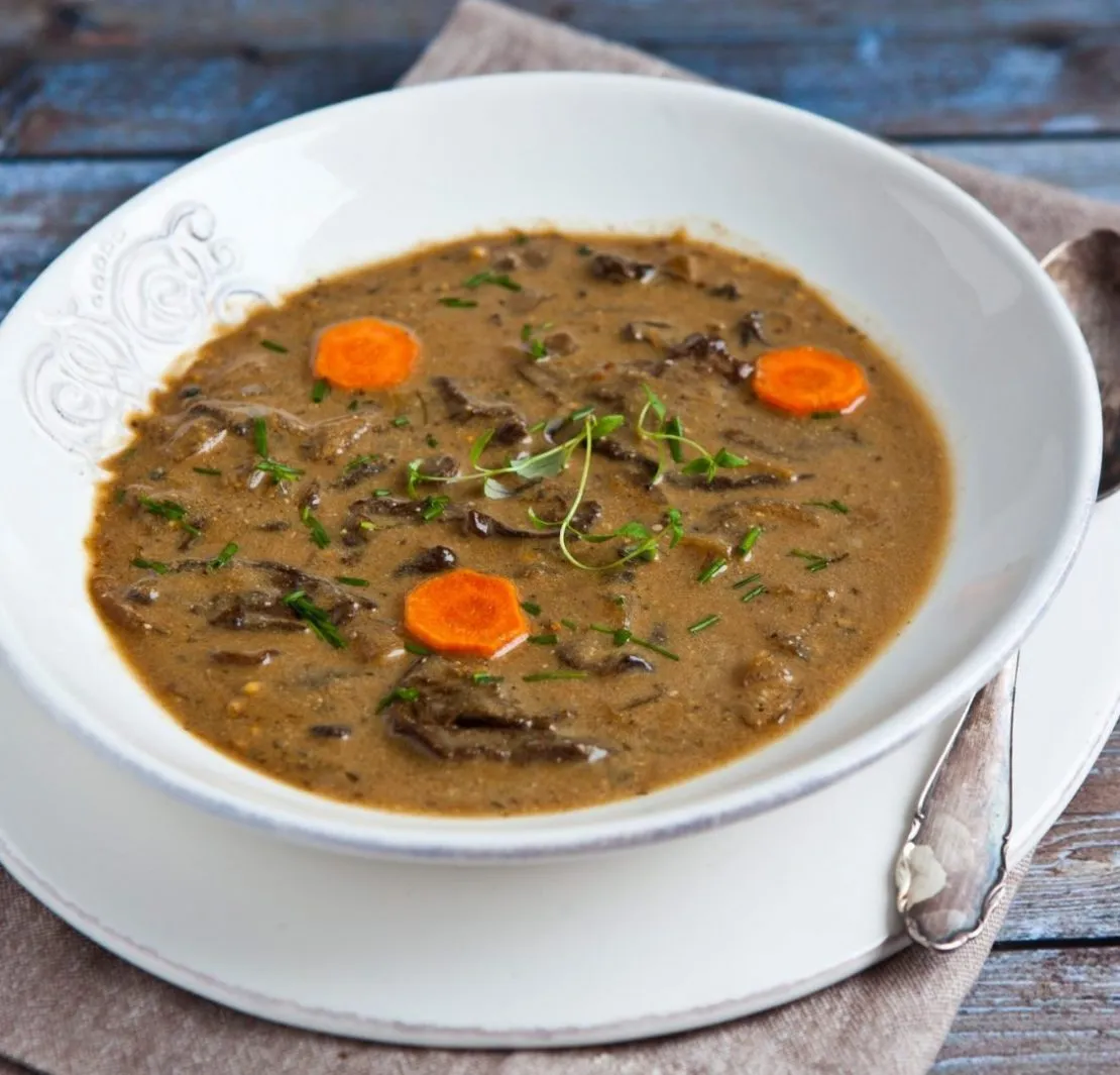 Zdjęcie Jak zrobić idealną zupę grzybową? Sprawdzony przepis krok po kroku