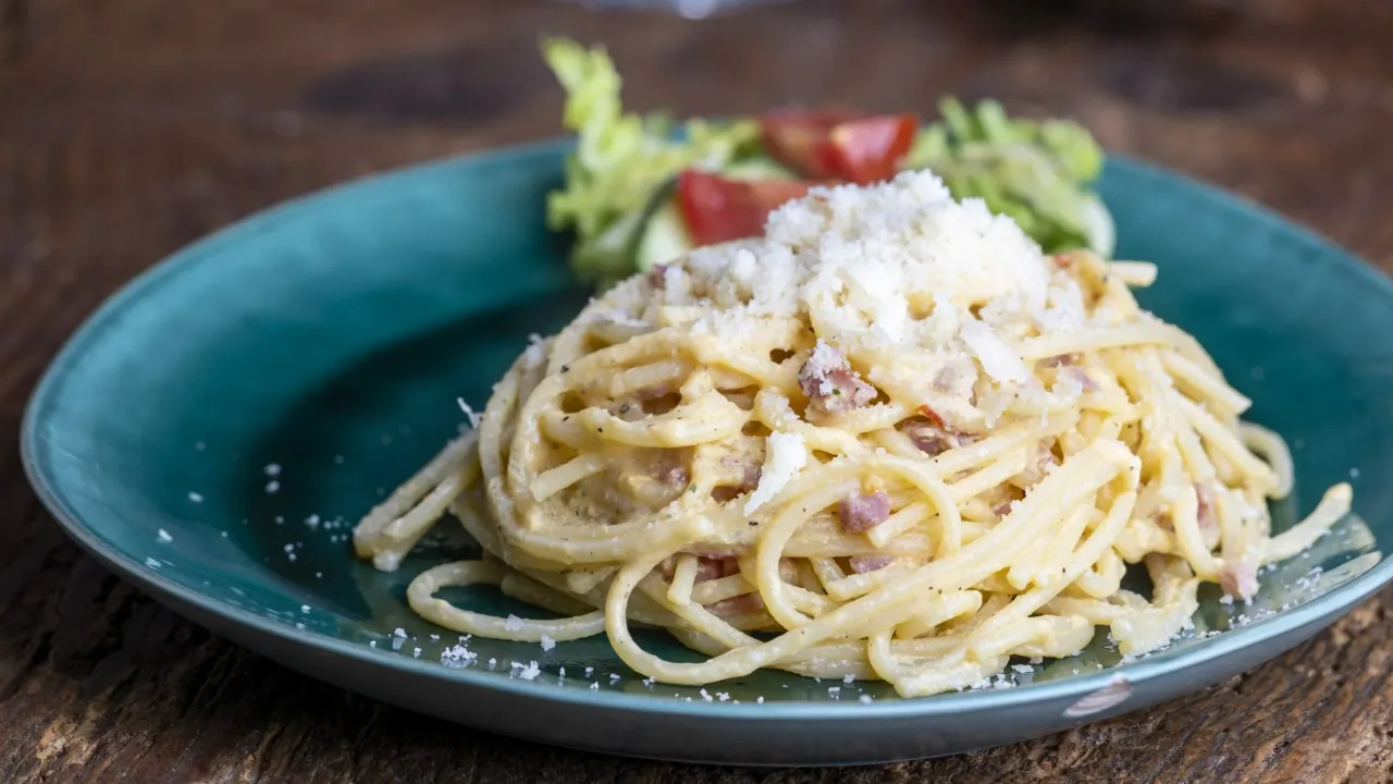 Zdjęcie Przepis na spaghetti carbonara, który zawsze się udaje i zachwyca smakiem