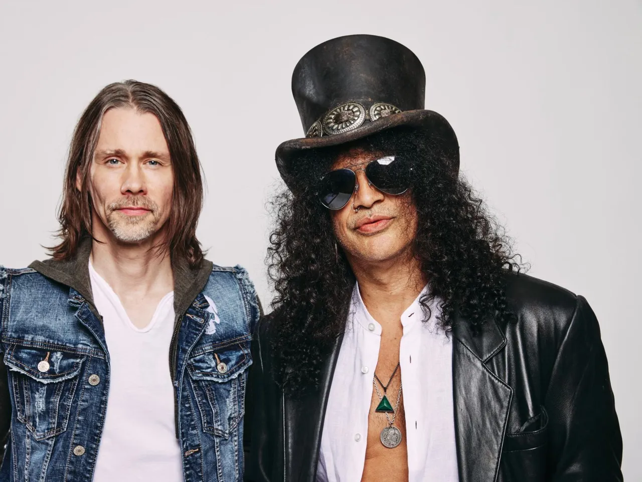 Zdjęcie Slash i Myles Kennedy – Jak wygląda współpraca i koncerty tego duetu?