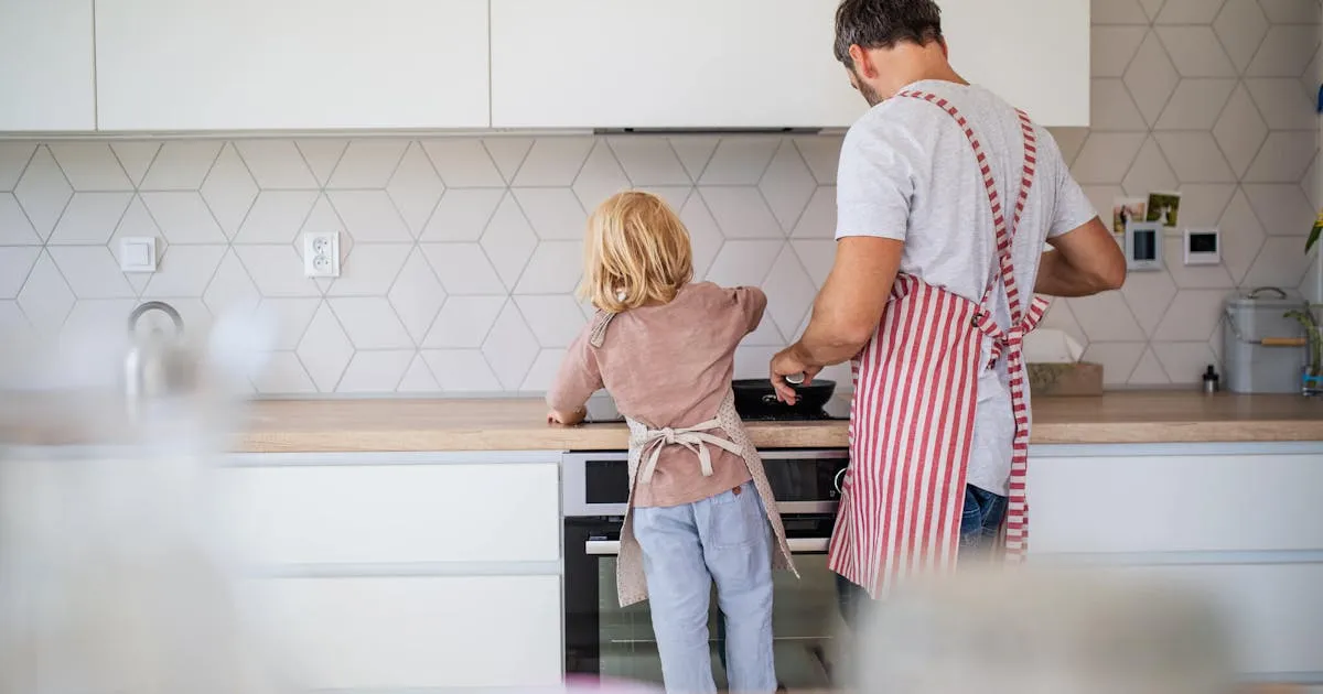 Zdjęcie Co na ścianach w kuchni? Odkryj najlepsze materiały i inspiracje