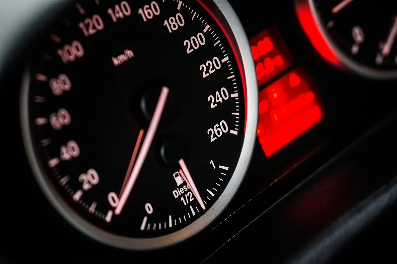 Zdjęcie Jaki olej przy przebiegu 300 tys diesel - uniknij kosztownych błędów