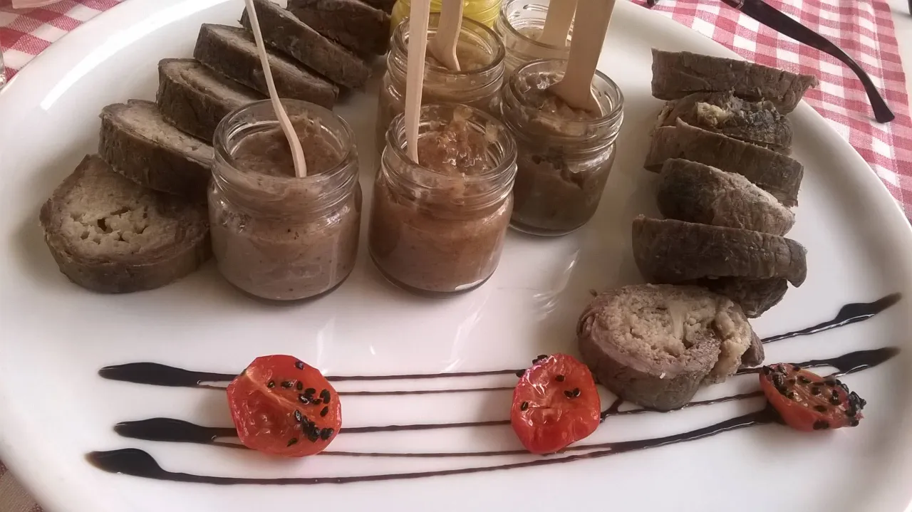 Zdjęcie Kuchnia regionalna Wrocław: gdzie zjeść tradycyjne dania dolnośląskie i co warto spróbować