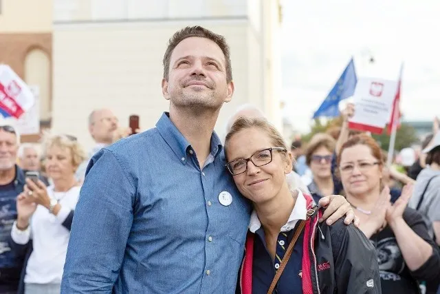Zdjęcie Kim jest z zawodu żona Rafała Trzaskowskiego? Zaskakujące fakty o niej