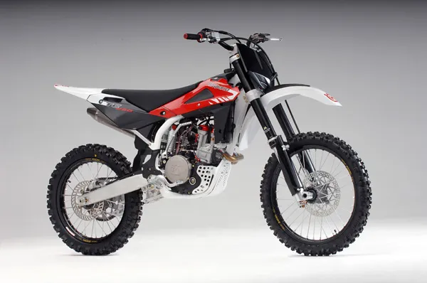Zdjęcie Husqvarna 250 cross – poznaj najlepsze modele i ich specyfikacje