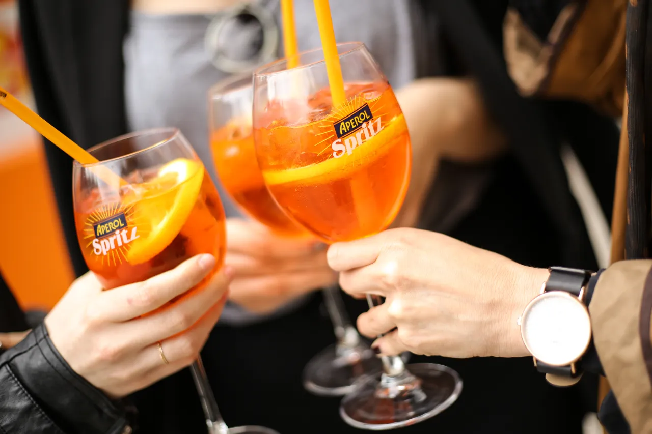 Zdjęcie Jak zrobić drink z aperolem – proste przepisy na wyjątkowe koktajle