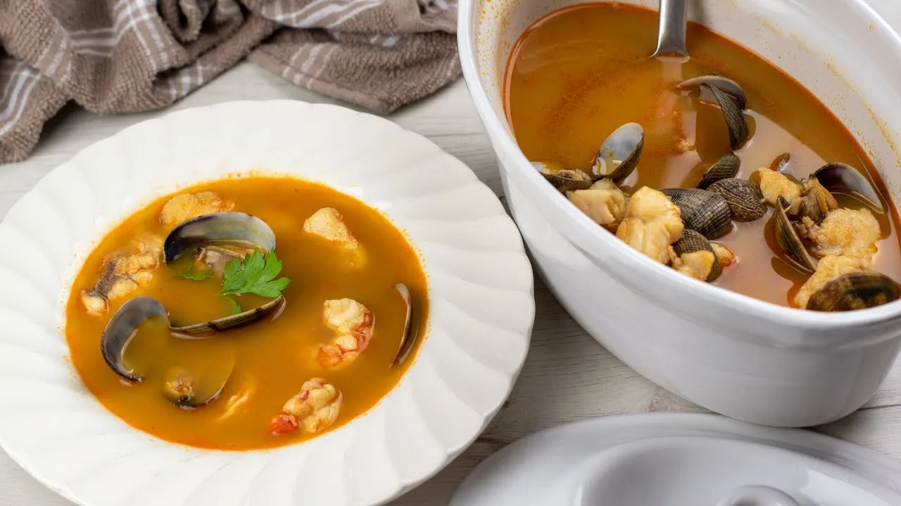 Zdjęcie Cómo hacer sopa de pescado y marisco deliciosa en casa fácilmente