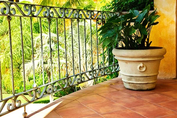 Zdjęcie Co na balustradę balkonu? Najlepsze materiały i inspiracje dla Ciebie