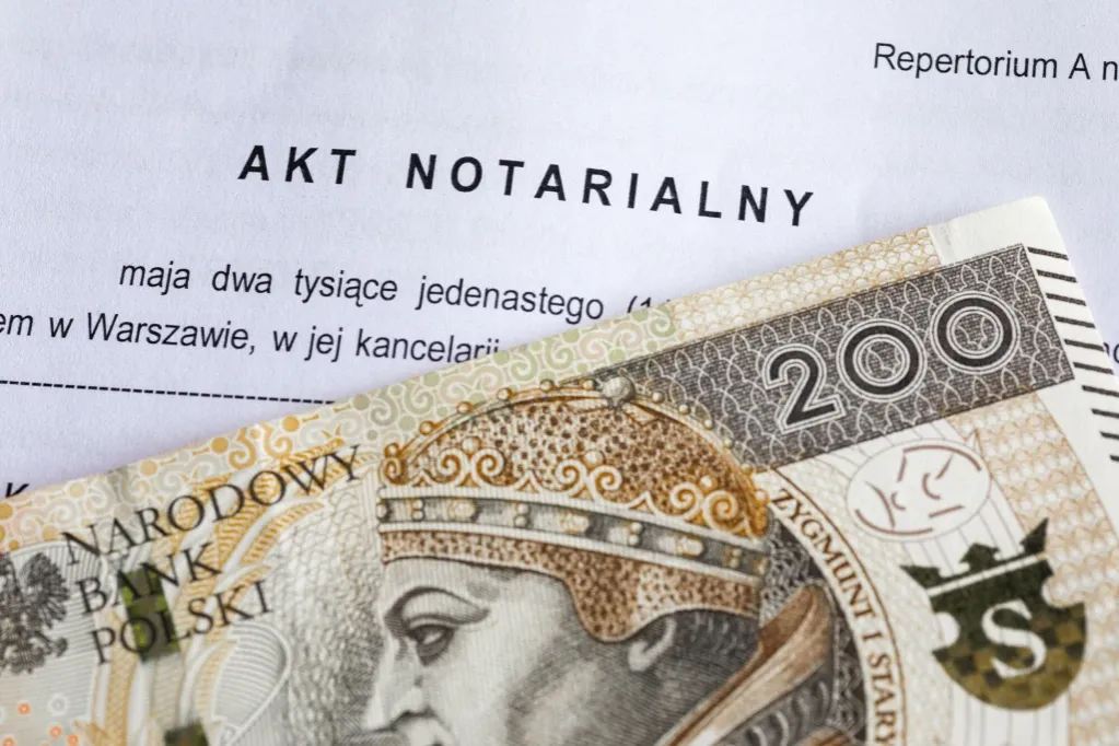 Zdjęcie Ile kosztuje przepis u notariusza? Sprawdź ukryte opłaty i zasady