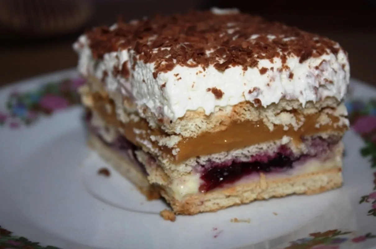 Zdjęcie Ciasto 3 bit z przepisu mamy – smaczny sposób na rodzinne wspomnienia