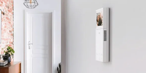 Zdjęcie Jak otworzyć drzwi domofon w bloku - proste kroki i porady