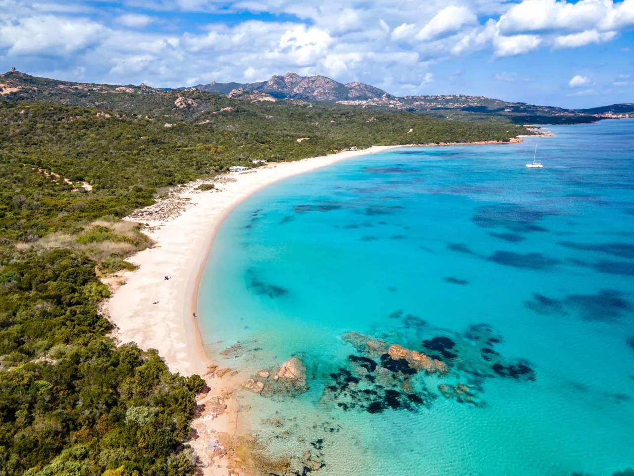 Zdjęcie Czy na Sardynii jest bezpiecznie? Odkryj prawdę o zagrożeniach