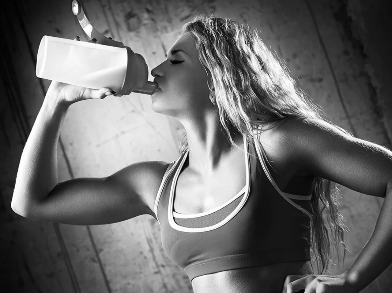 Zdjęcie Najlepsze napoje dla zawodników muay thai, które przyspieszają regenerację