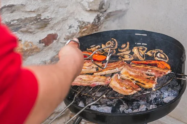 Zdjęcie Idealna marynata do boczku na grilla, która zachwyci smakiem