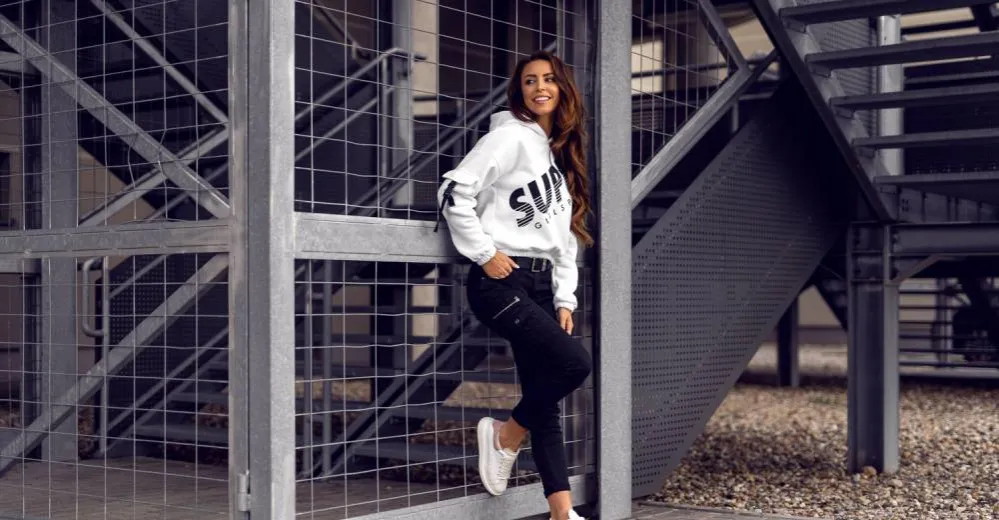 Zdjęcie Super skinny co to znaczy – definicja, moda i kontrowersje wokół terminu