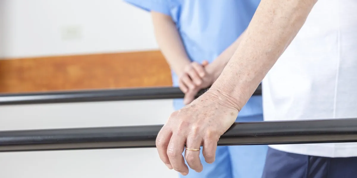 Zdjęcie Zwolnienie pracownika na świadczeniu rehabilitacyjnym – co musisz wiedzieć?