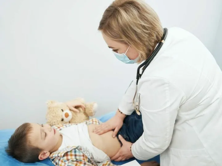 Zdjęcie Czy podczas odrobaczania dziecko może chodzić do przedszkola? Ważne informacje