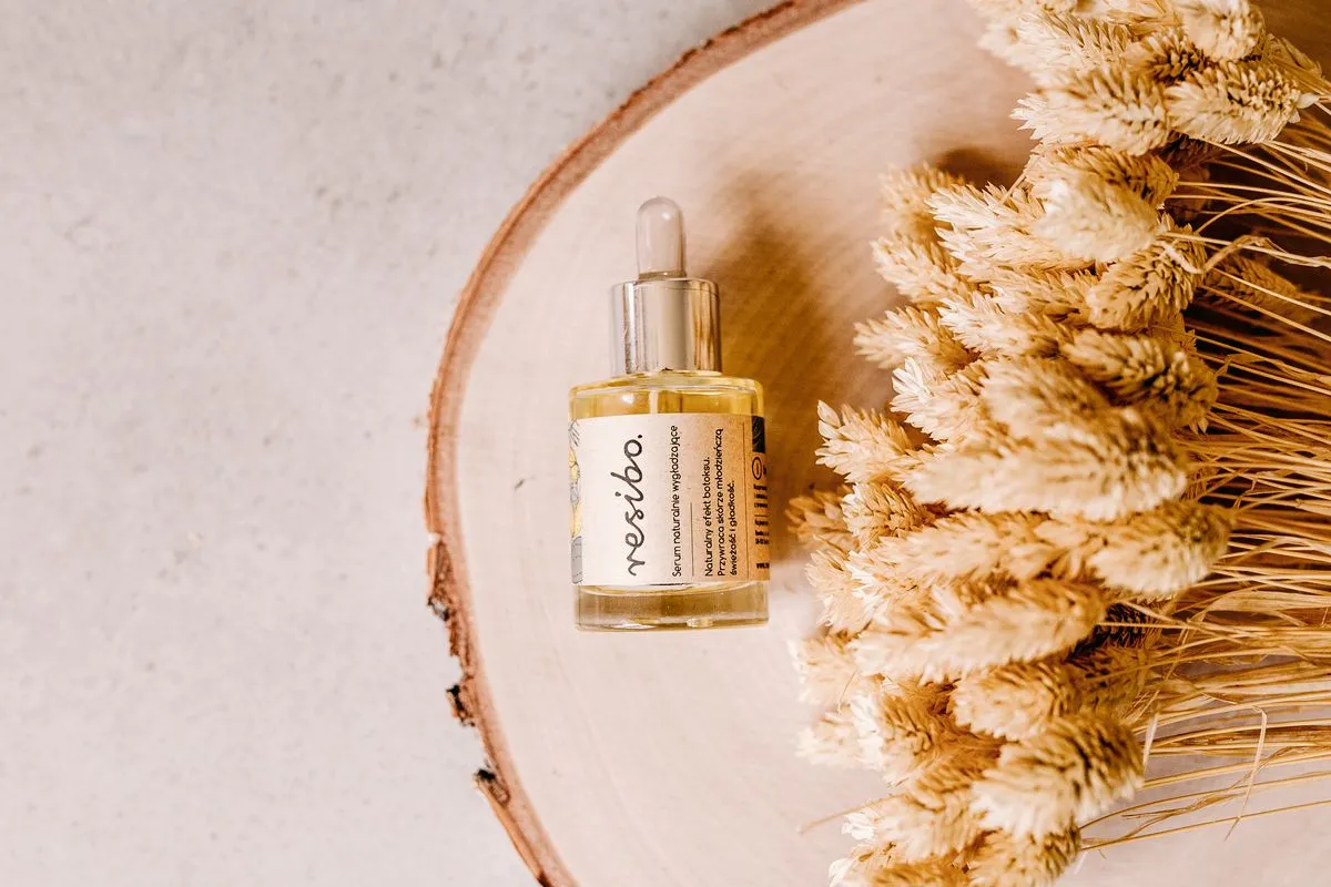 Zdjęcie Czym się różni serum od kremu? Kluczowe różnice w pielęgnacji skóry