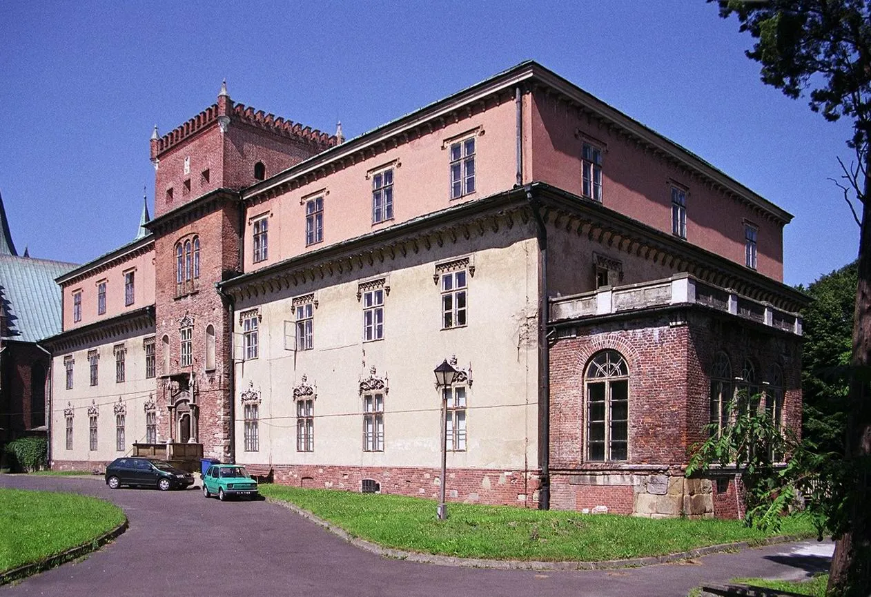 Zdjęcie Zamek książęcy w Zatorze: Fascynująca historia i niezwykła architektura