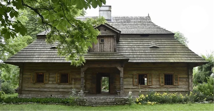 Zdjęcie Dworek Zacisze w Miechowie - historia, architektura i wydarzenia