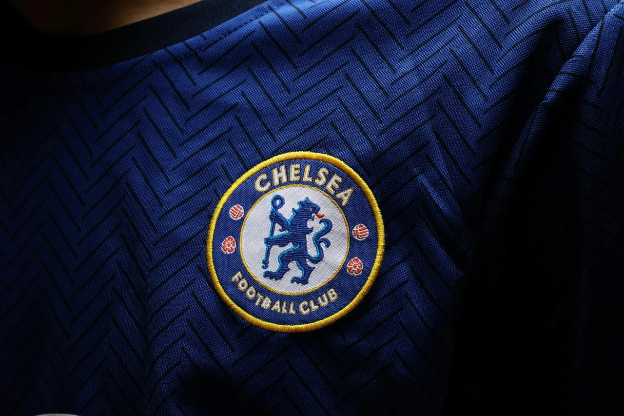 Zdjęcie Nowy sponsor Chelsea FC ma powiązania z Rosją i zamraża środki klientów - nowe informacje