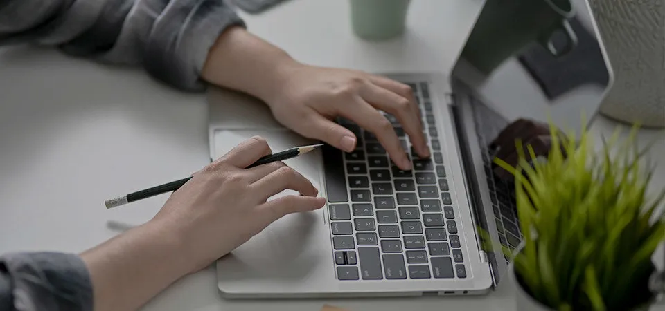 Zdjęcie Jaki laptop do biura - wybierz model, który nie zawiedzie w pracy