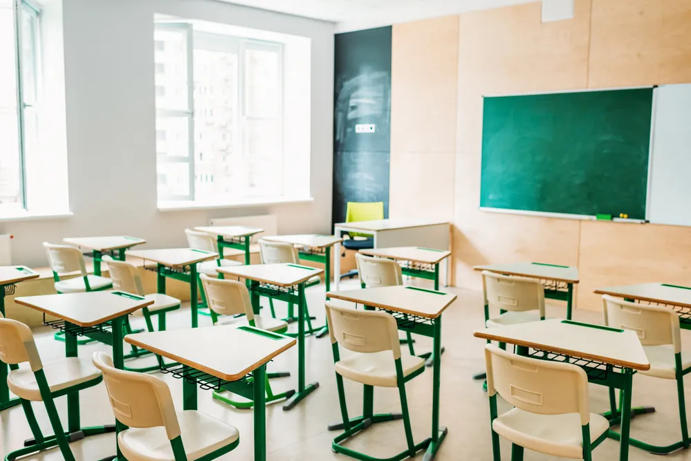 Zdjęcie Pomiar natężenia oświetlenia na jakiej wysokości dla idealnych warunków