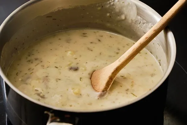 Zdjęcie Idealna zupa: Jak zagęścić bez mąki i grudek? Poradnik!