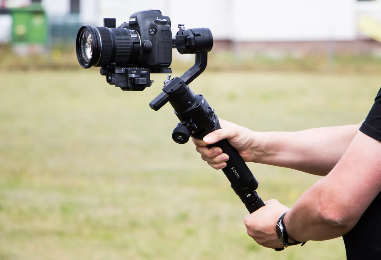 Zdjęcie DJI Ronin - Który stabilizator wybrać? Porównanie modeli M i S