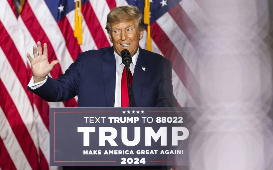 Zdjęcie Donald Trump zwycięża w prawyborach Iowa. Putin dobrze się dogadywał.