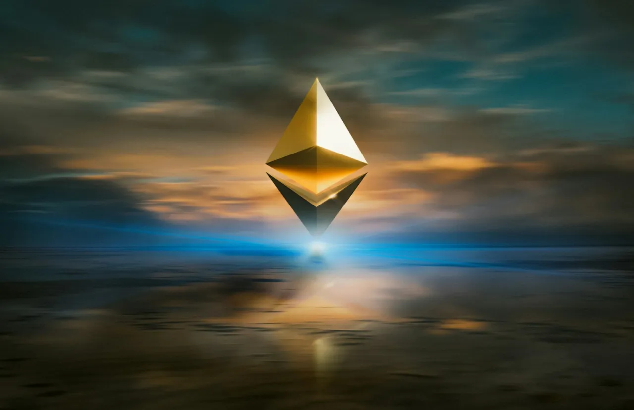 Zdjęcie Standard Chartered daje większe szanse na Ethereum ETF! Musisz poznać prognozę cen ETH i BTC