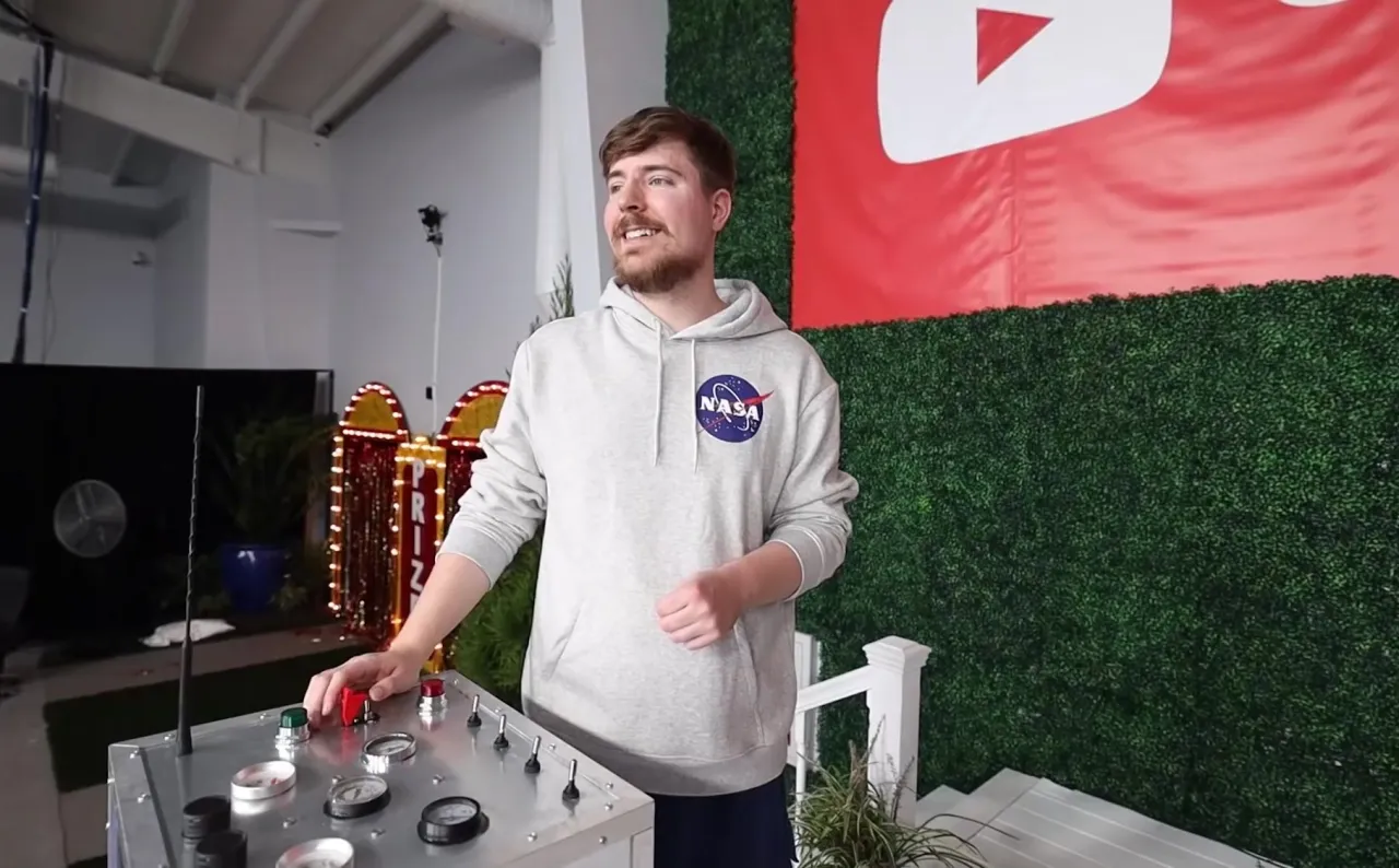 Zdjęcie W jakim kraju mieszka MrBeast? Odkryj jego niesamowite życie w USA