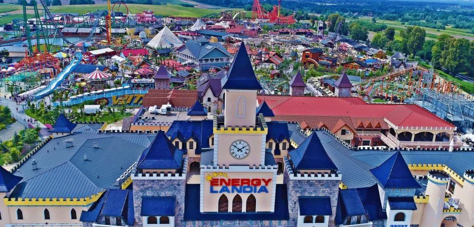 Zdjęcie Ile kosztuje nocleg w Energylandii? Sprawdź ceny i oferty w Zatorze
